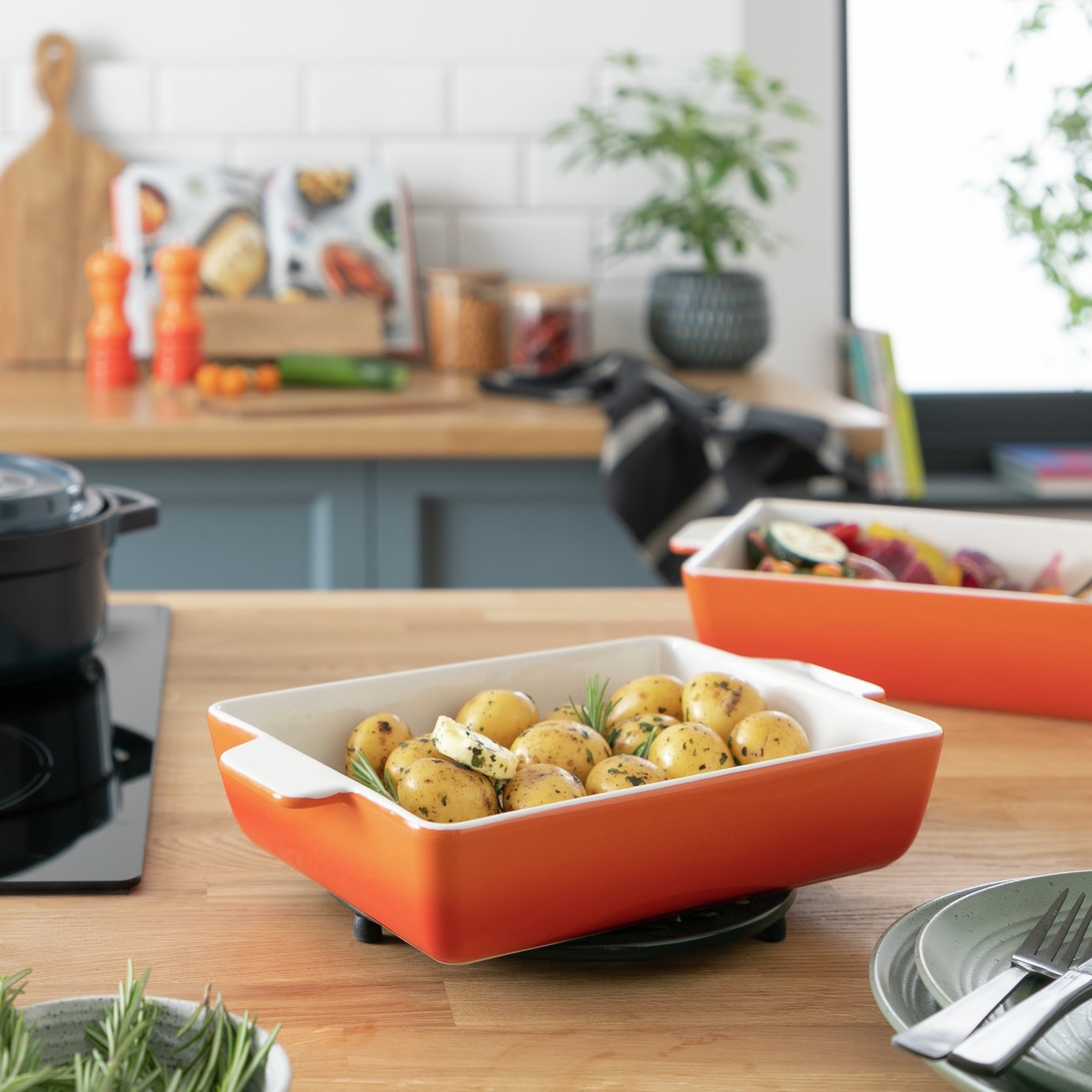 Habitat large stoneware ceramic roaster, UK version