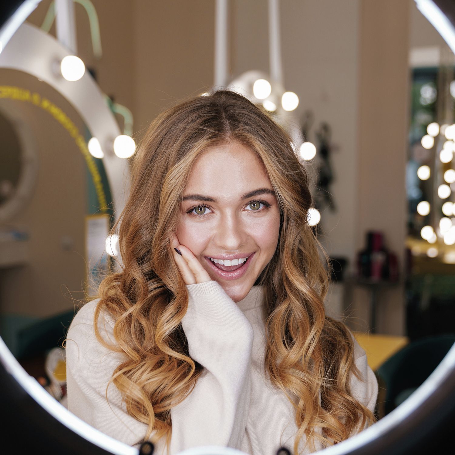 Juice Social Perfect Glow ring light - British product