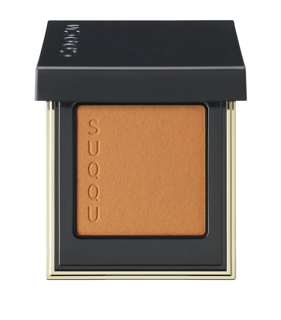 Suqqu eyeshadow with satin finish in bold hues (British brand)