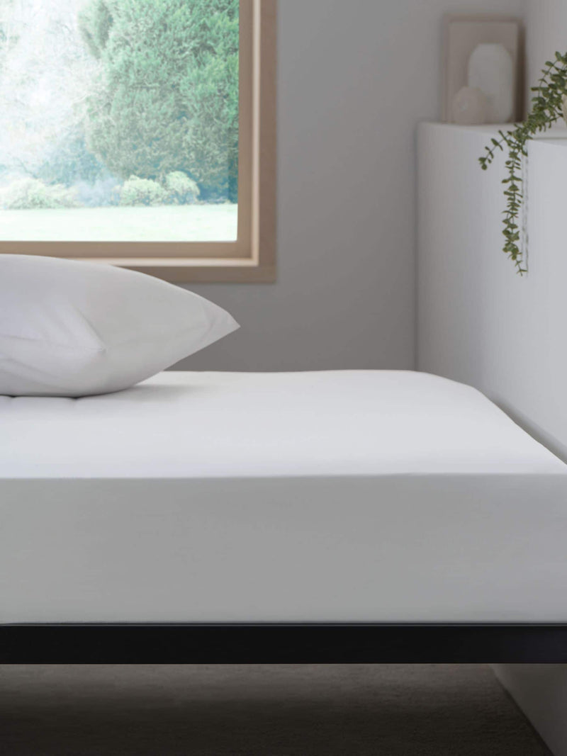 Grey easy-care polycotton fitted sheet, UK version