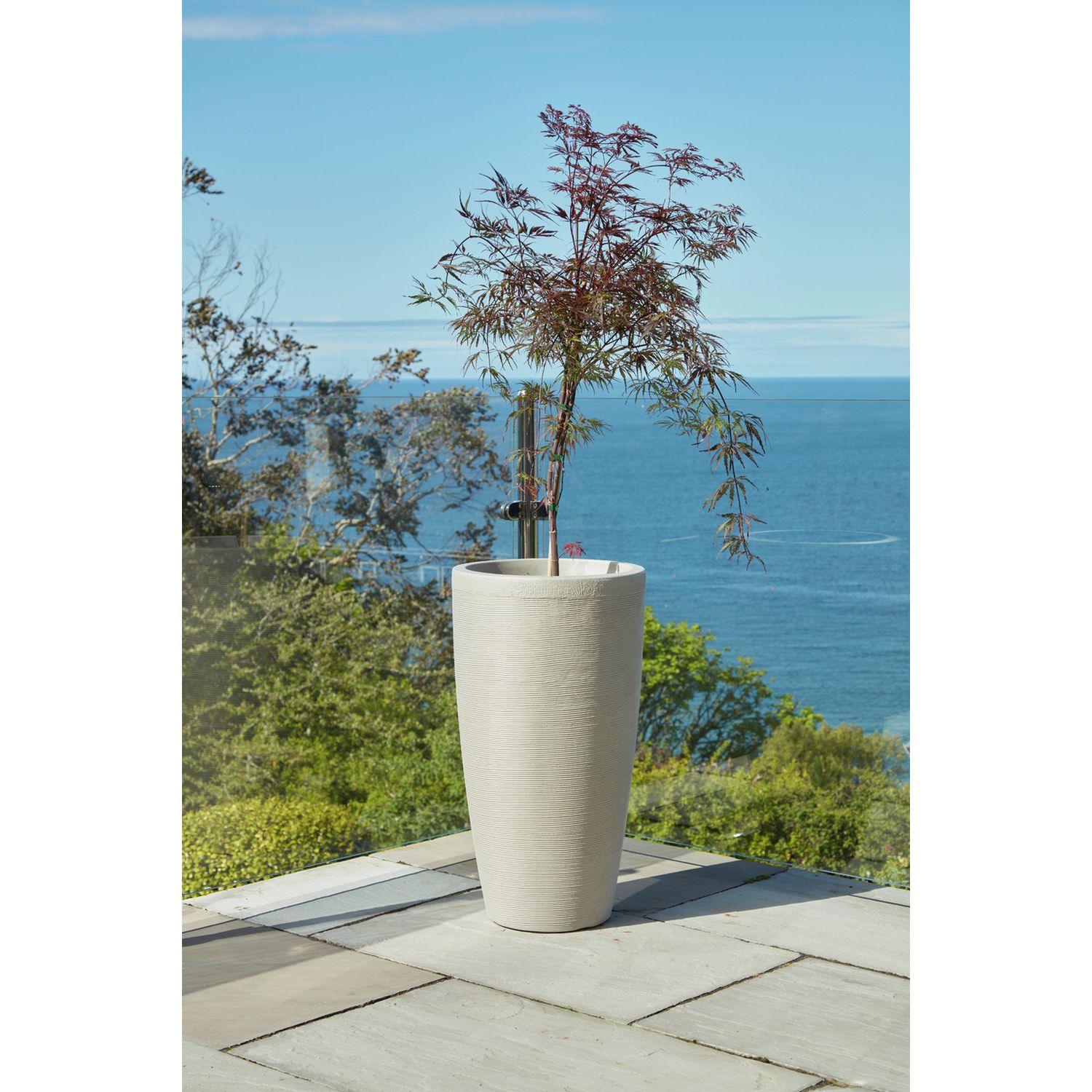 Strata Amesbury plastic planter 40cm (British brand)