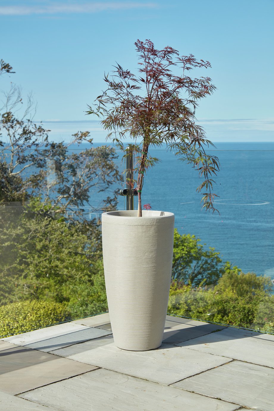 Strata Amesbury plastic planter 40cm (British brand)
