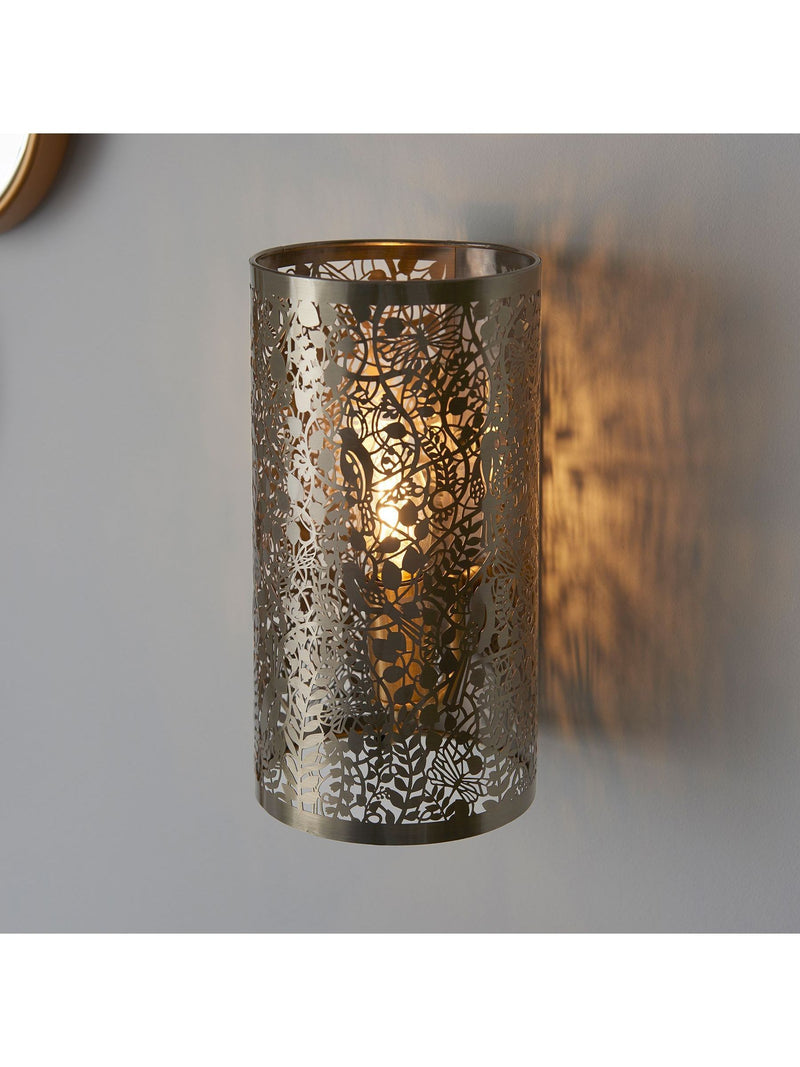 Gallery Home Brass Lennox wall light - British product