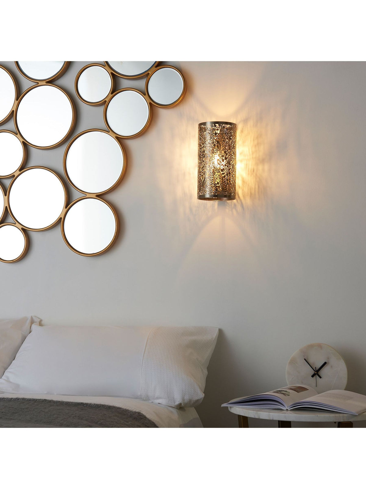 Gallery Home Brass Lennox wall light - British product