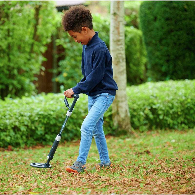 Science Mad digital metal detector for children, UK version