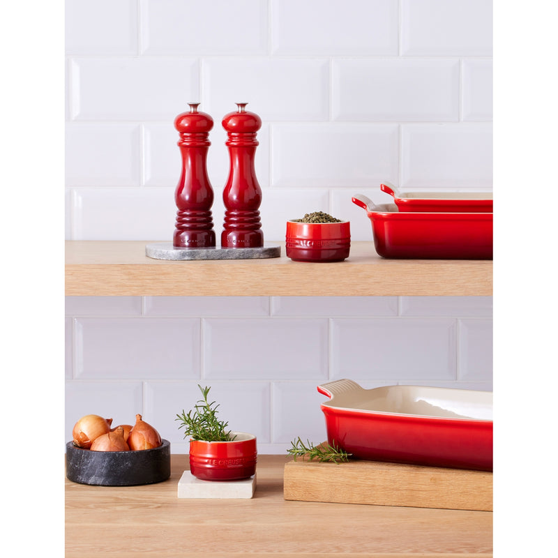 Le Creuset classic pepper mill 21cm, UK version
