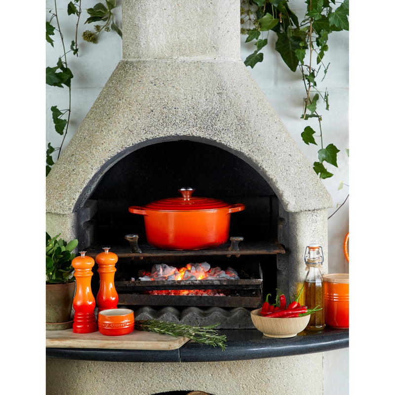 Le Creuset ABS plastic salt mill 21cm, imported from the UK