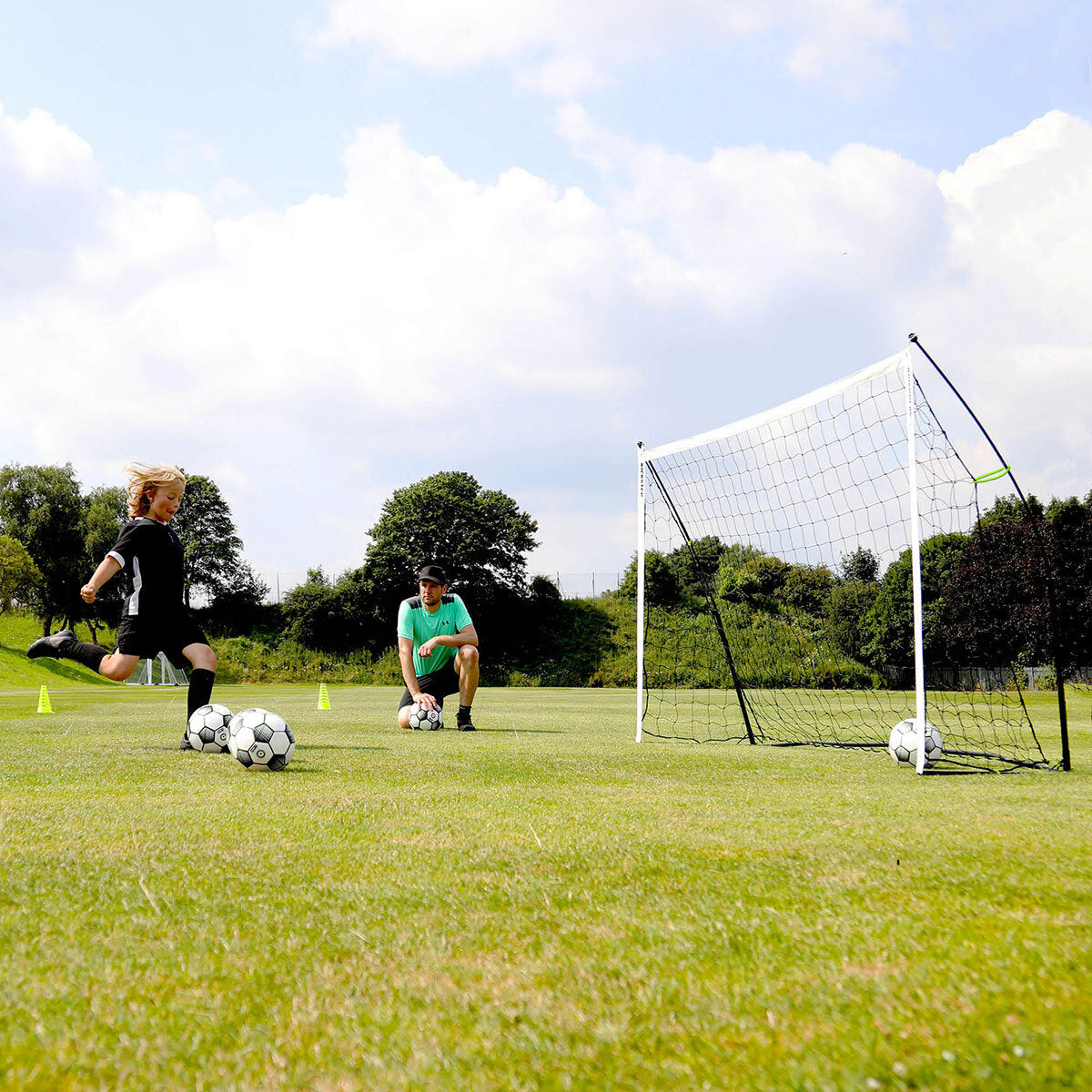 Kickster Portable Football Goal 1.5 x 1m GOODS Costco UK