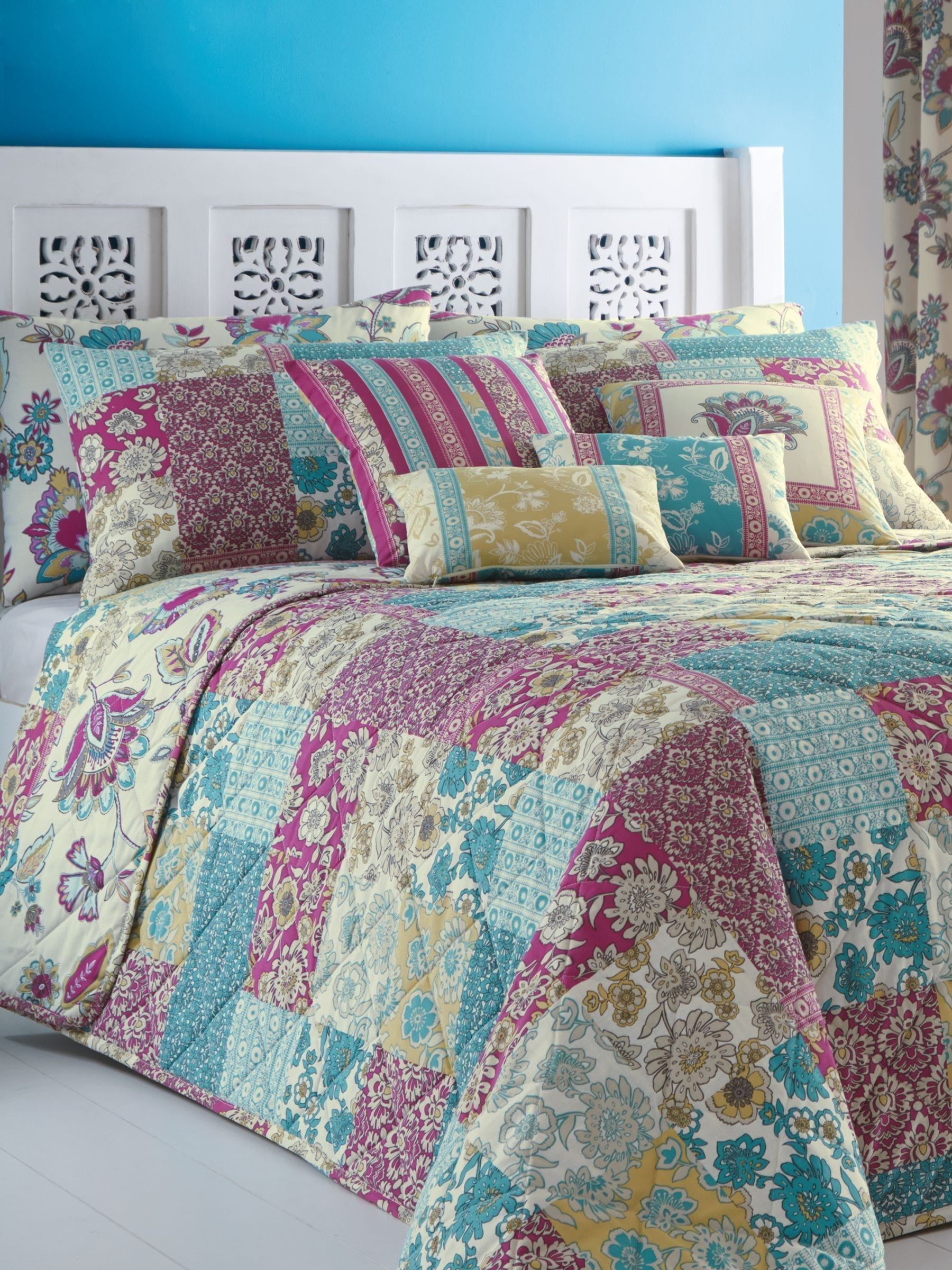 Dreams & Drapes Blue Marinelli Floral bedspread, imported from the UK