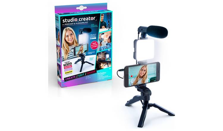Kids vlogging kit with LED light and microphone, British brand