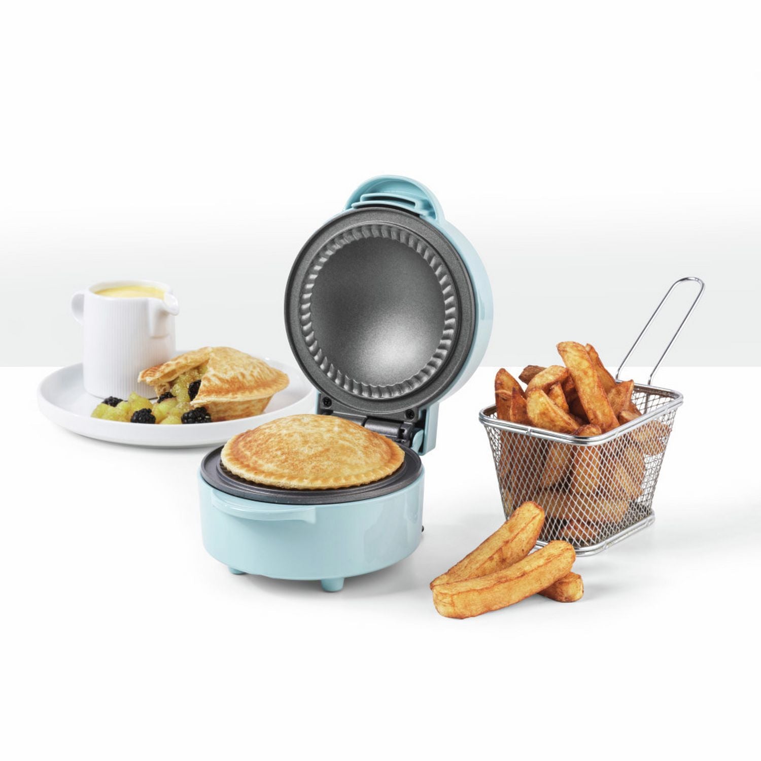 Giles & Posner mini pie maker compact, imported from the UK