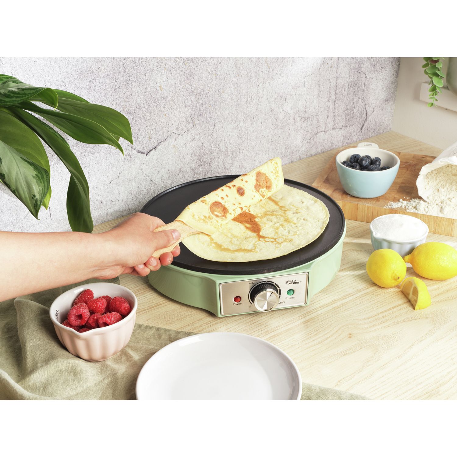 Giles & Posner electric crepe maker green, UK version
