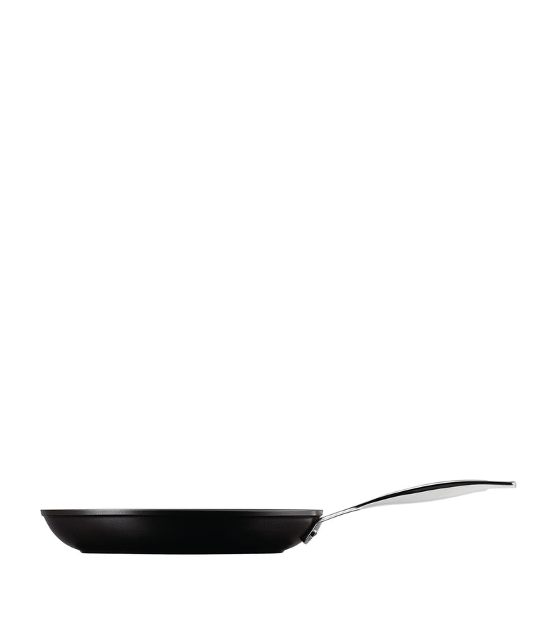 Le Creuset toughened non-stick shallow frying pan 28cm, UK version