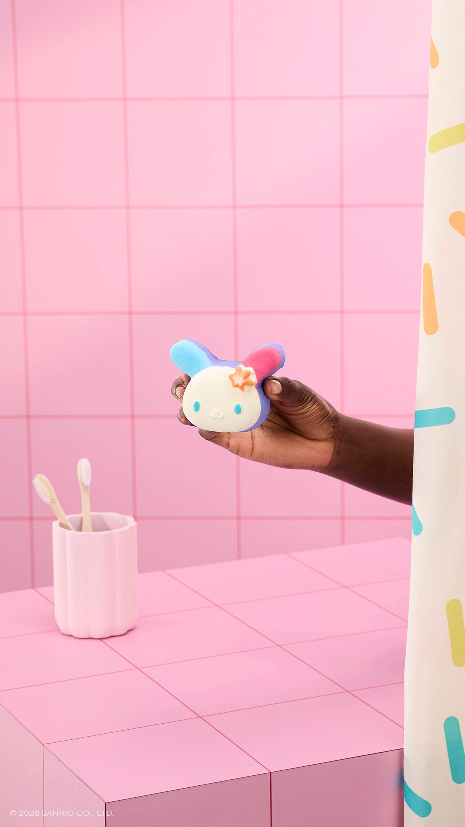 Lush Usahana bath bomb in rainbow colours, UK version