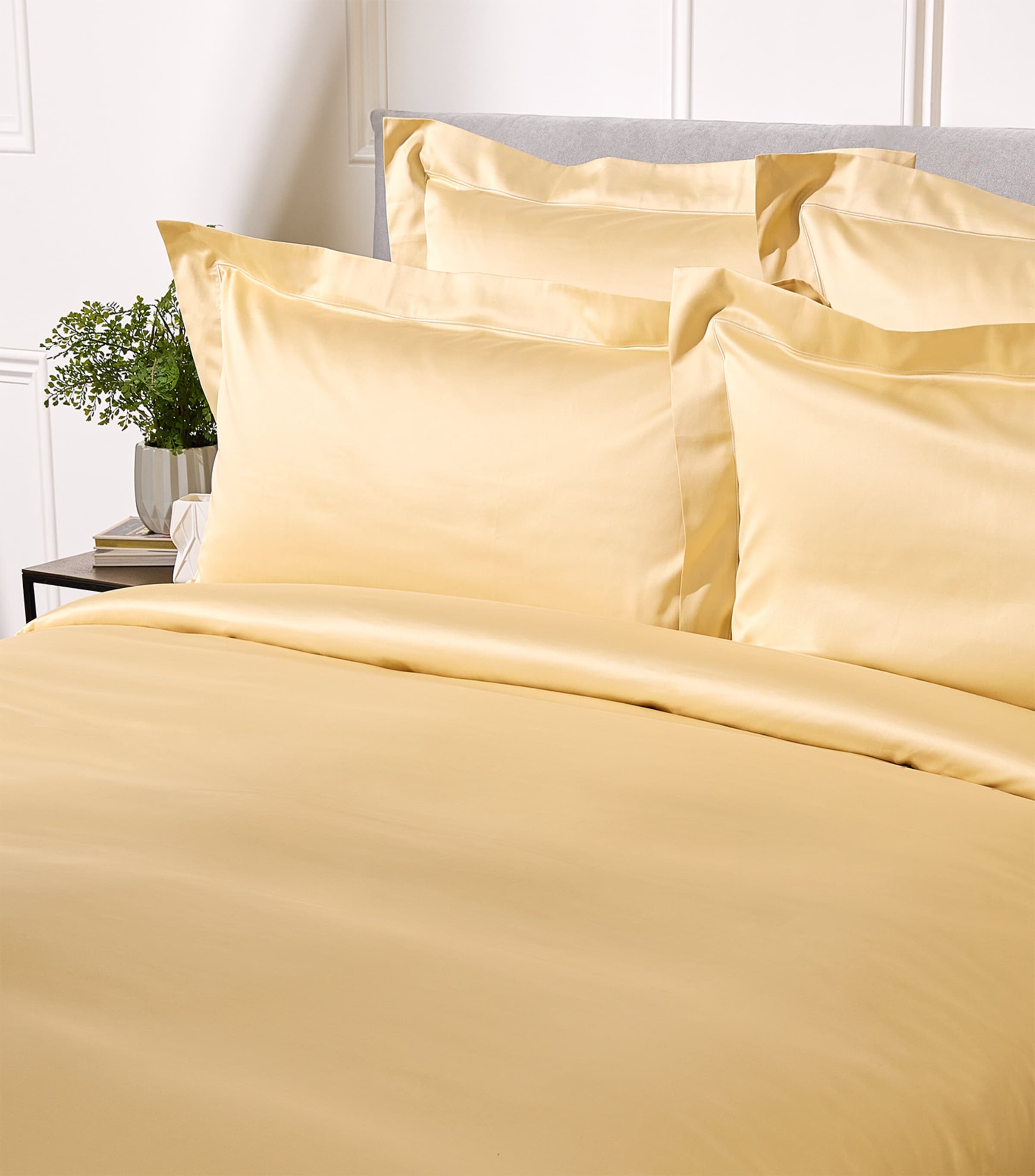 Celso De Lemos Bourdon square pillowcase 65cm x 65cm - British product