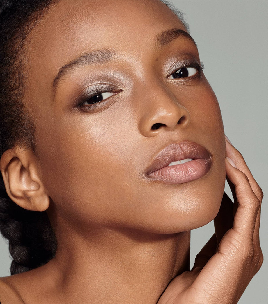 Estée Lauder Futurist Hydra Rescue Moisturising Foundation - British product