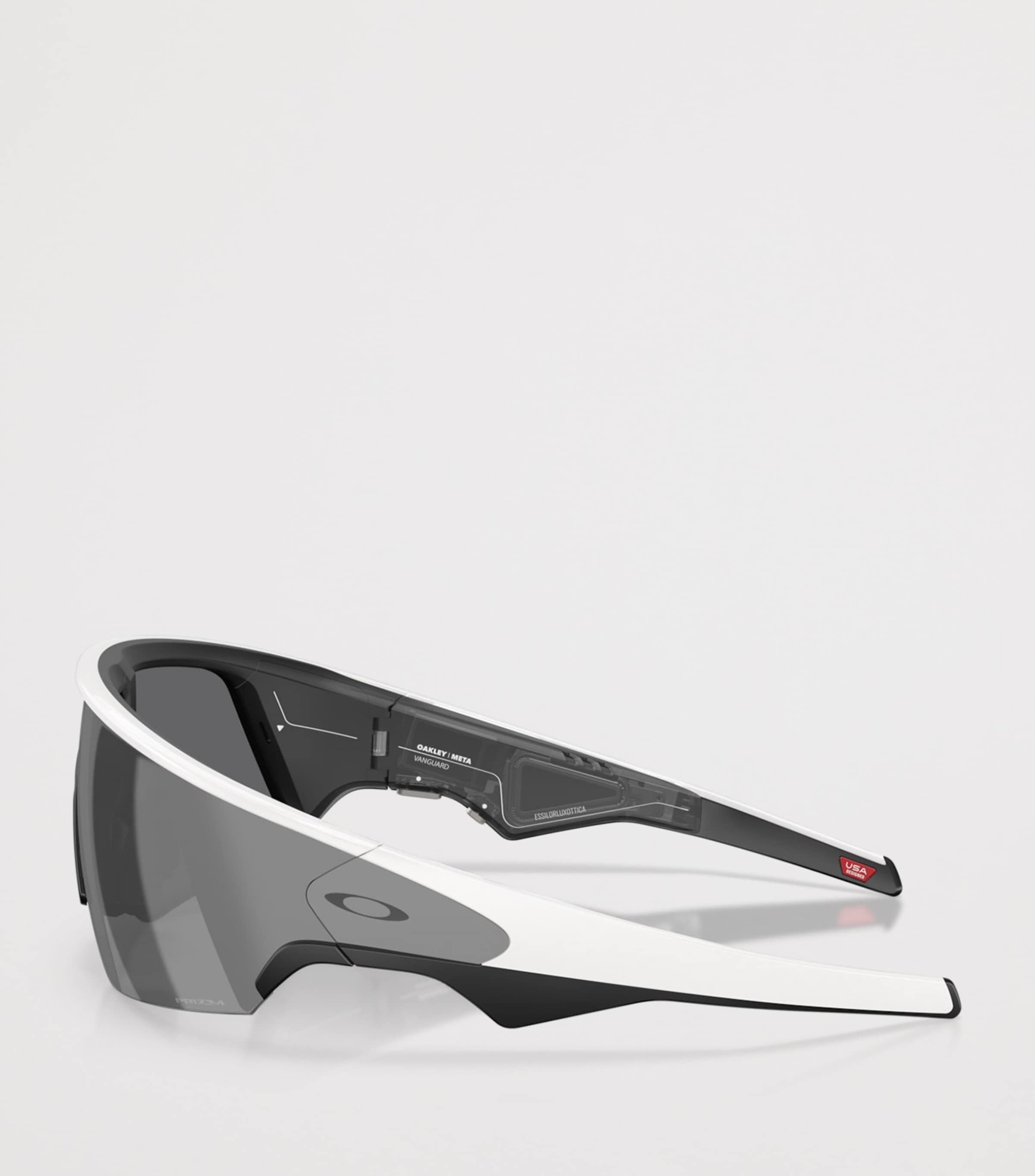 Oakley Meta AI Vanguard sunglasses - British product