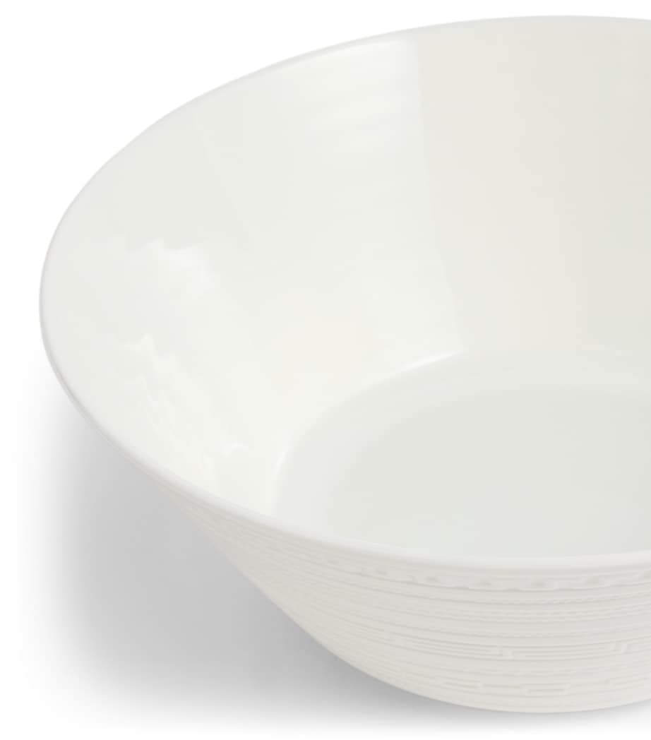 Wedgwood Intaglio serving bowl 20cm, UK version