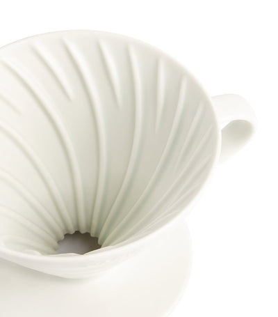 Harrods Hario V60 Keramik Kaffee Filter Größe 02 Pour-Over Filter - Online bei McGrocer kaufen