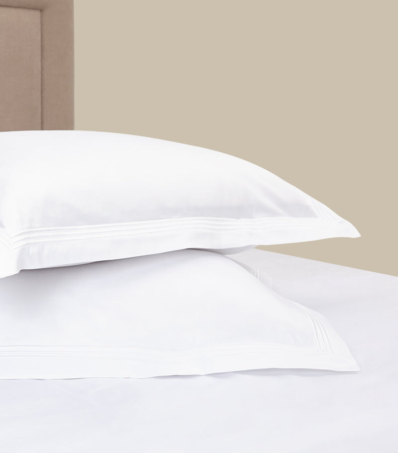Peter Reed Lancaster King flat sheet 275cm x 295cm, imported from the UK