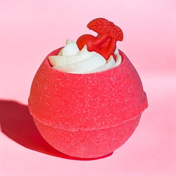 Butt Nakd bubble bomb Sweet Red Berry Sorbet 135g, imported from the UK