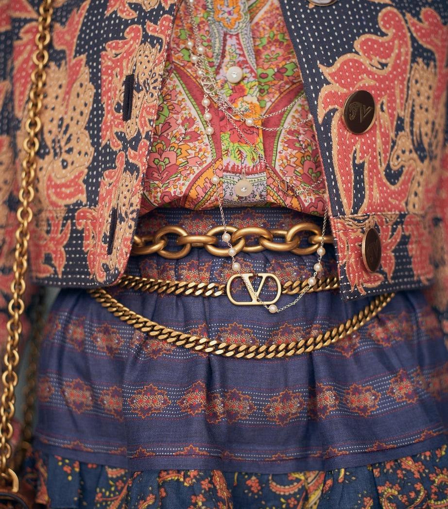 Valentino Garavani VLogo chain belt brass (British brand)