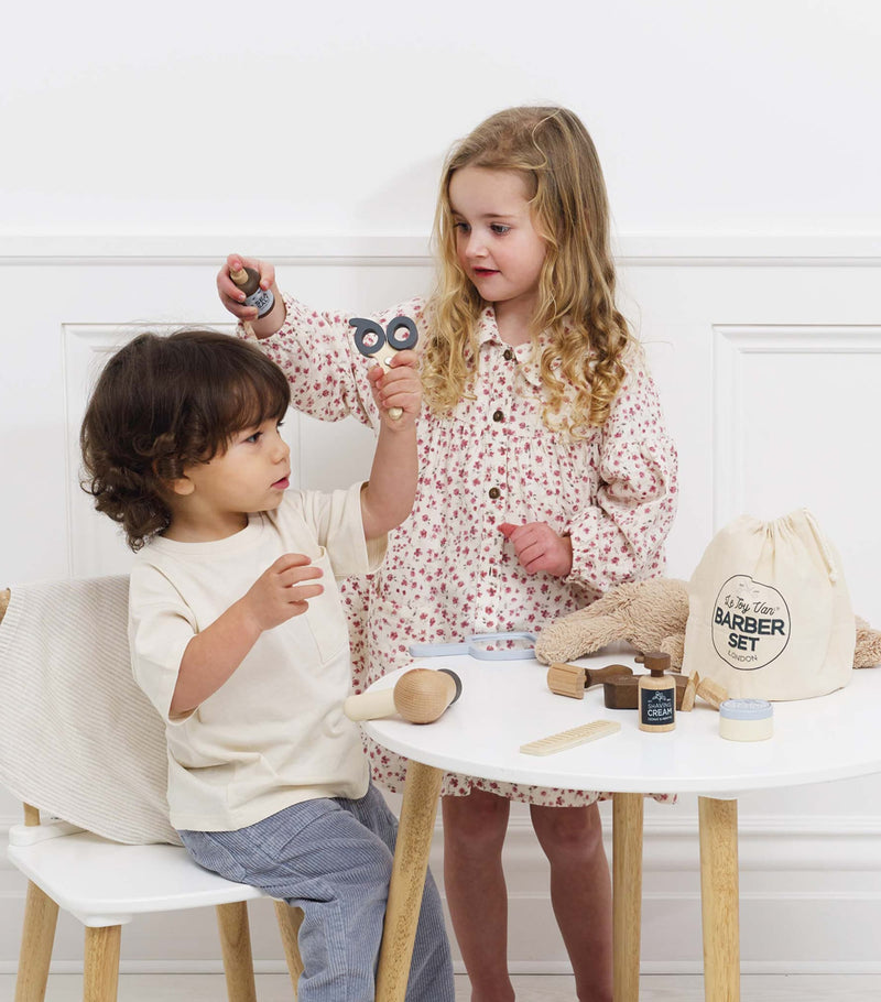 Le Toy Van hairdresser and barber kit, UK version