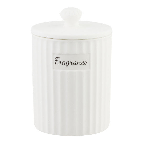 Livingandhome gardenia soy wax candle in ceramic jar - British product