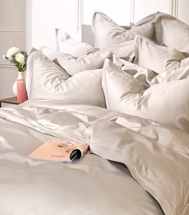 Harrods Richmond Super King Flat Sheet (270cm x 300cm), UK version