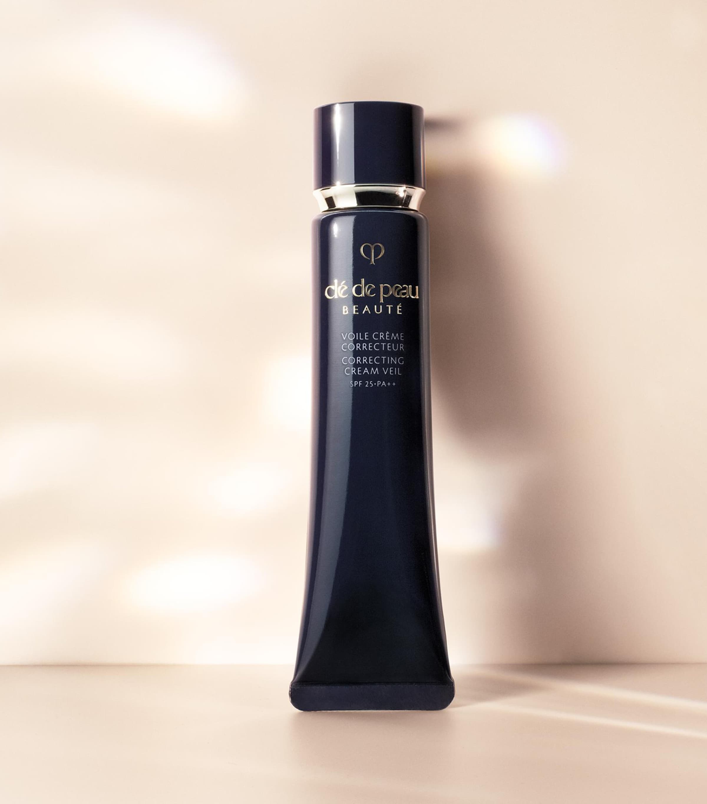 Clé de Peau Beauté Correcting Cream Veil SPF 25 - British product