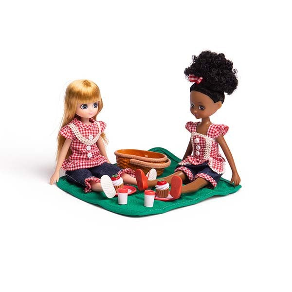 Lottie Dolls - Picnic in the Park Doll Set