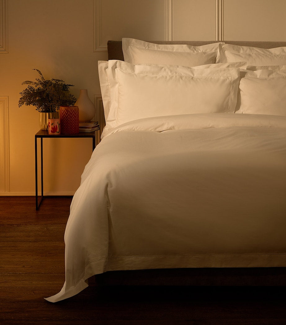 Harrods Cadogan double flat sheet 230x260cm, UK version