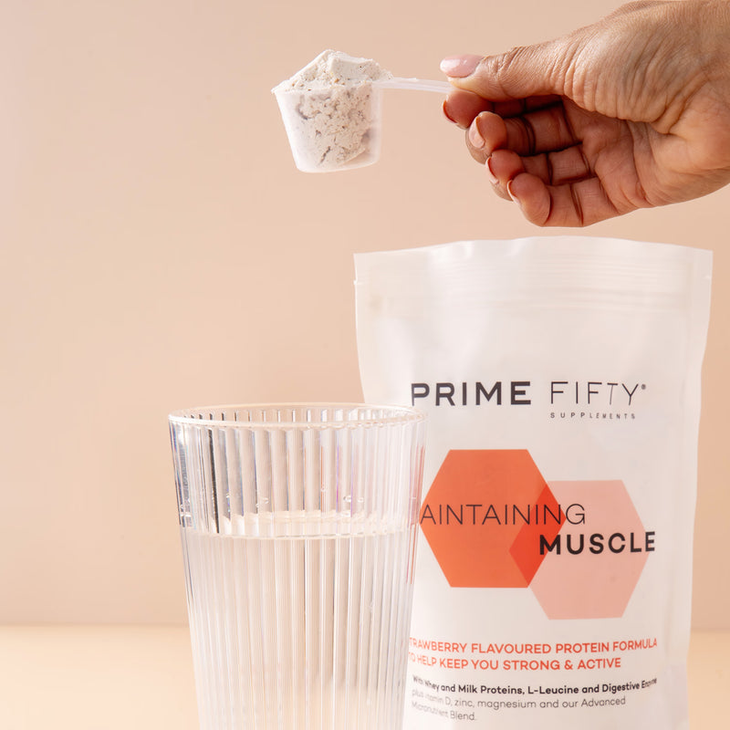 Maintaining Muscle protein powder 50+ strawberry 490g, UK version