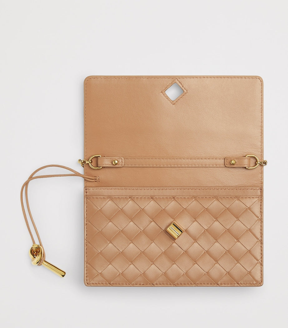 Bottega Veneta leather chain wallet with magnetic closure - British product