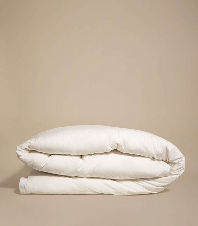 Harrods of London Super King 90% Hungarian New White Goose Down Duvet (2.5 Tog)