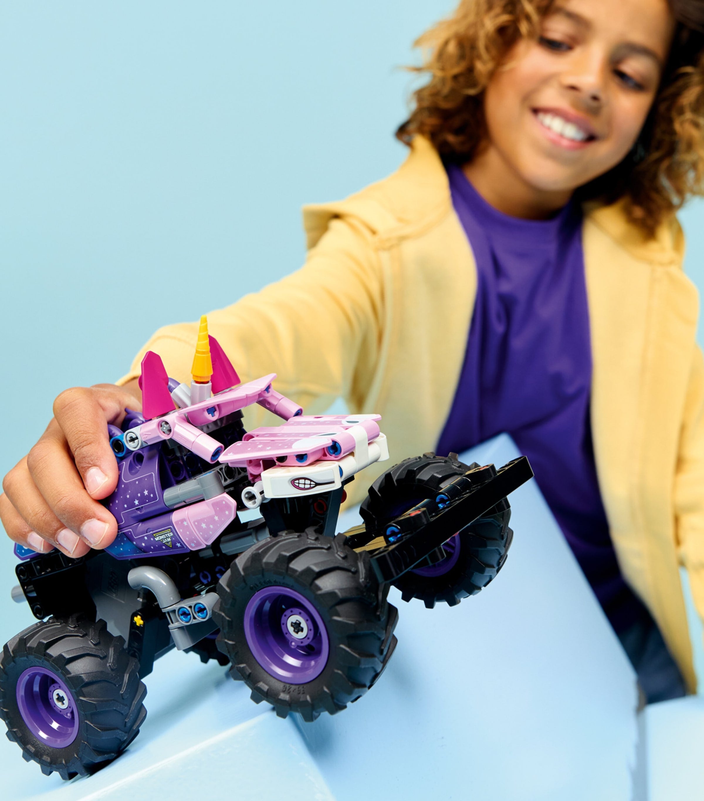 Lego Technic Monster Jam Sparkle Smash Pull-Back Truck, UK version