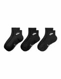 Nike everyday ankle socks 3-pack cotton rich, imported from the UK