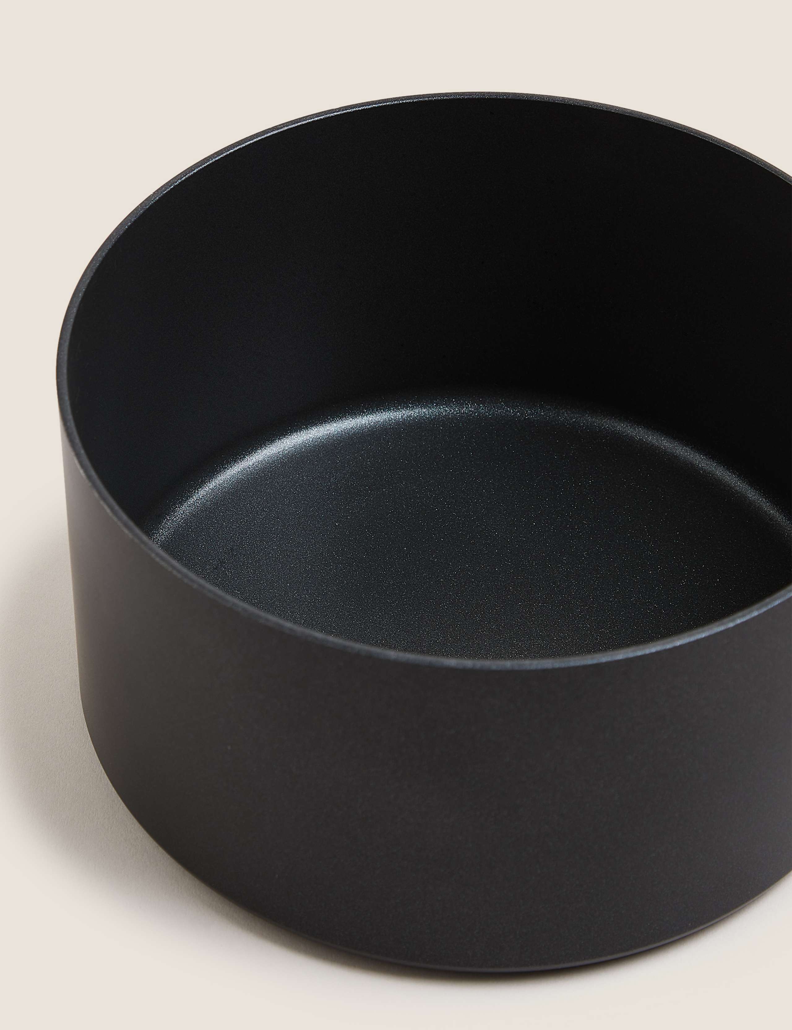 Black aluminium non-stick saucepan set 16cm 18cm 20cm, imported from the UK
