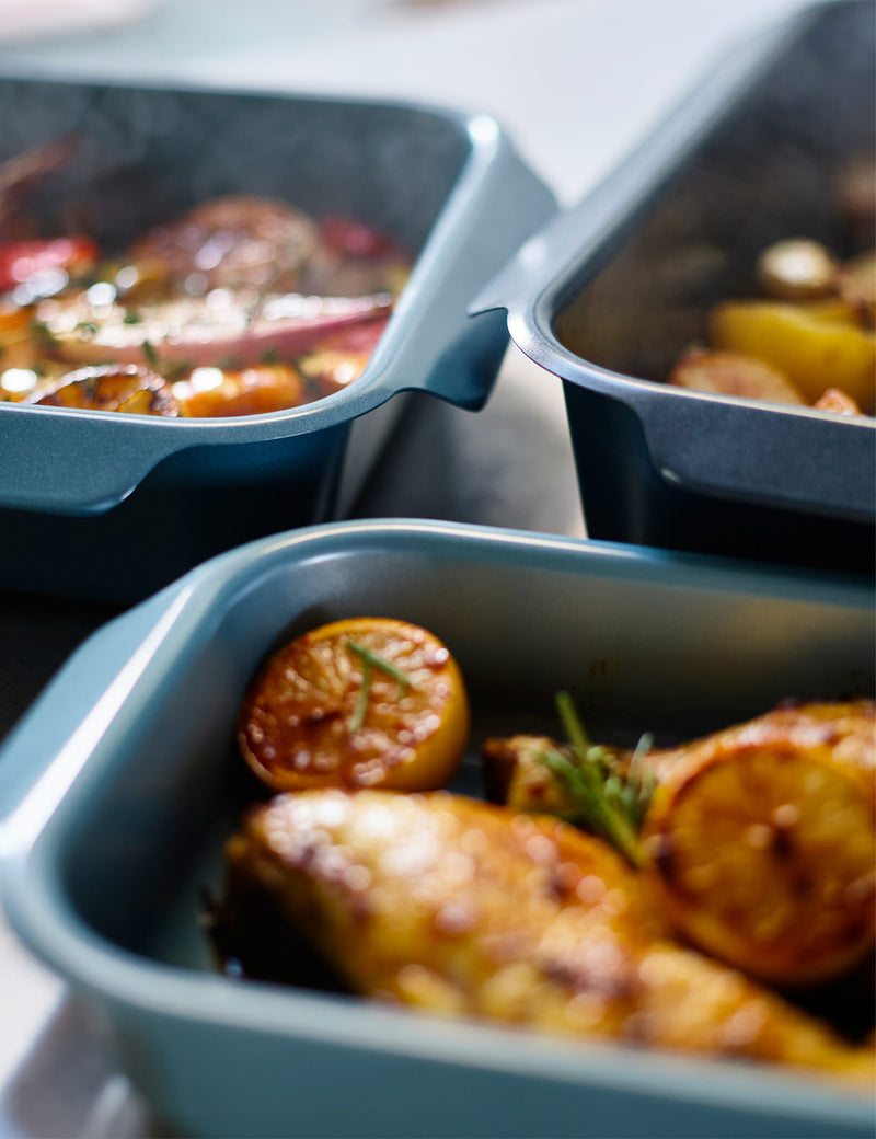 Joseph Joseph Nest roasting trays 3-piece set, imported from the UK