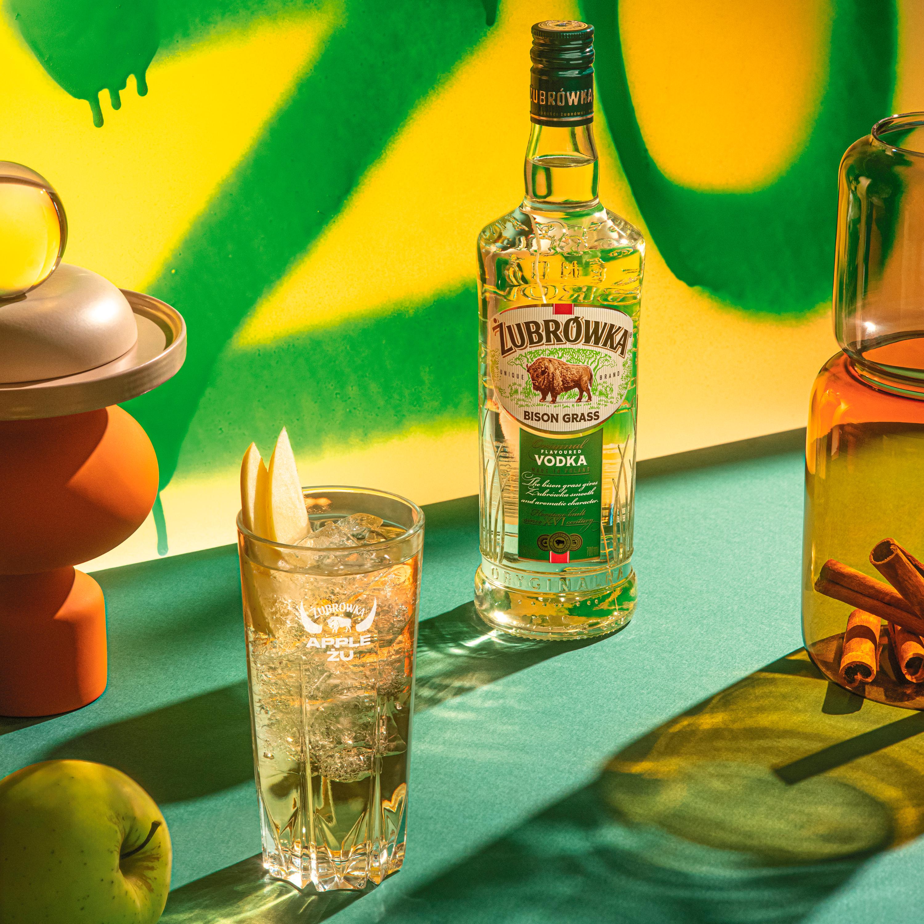 Zubrowka bison grass vodka 70cl - British product