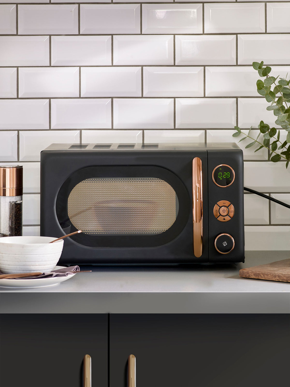 Black/Copper Digital 800W 20L Microwave