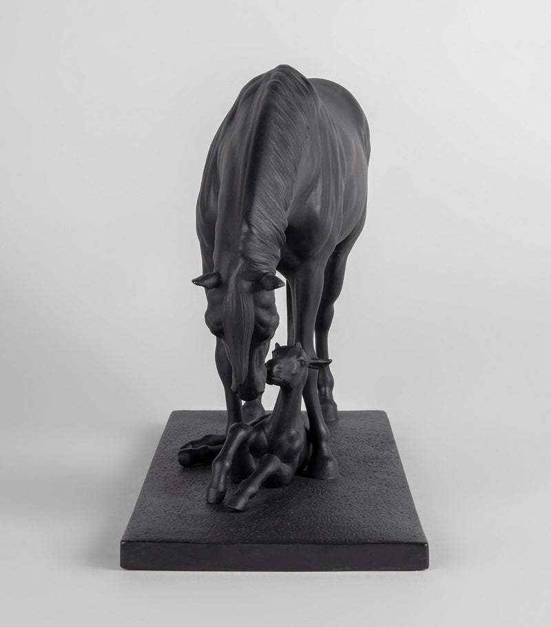 Lladró porcelain figurine of mare and foal, UK version