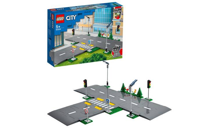 LEGO City Road Plates building set with traffic lights - British product