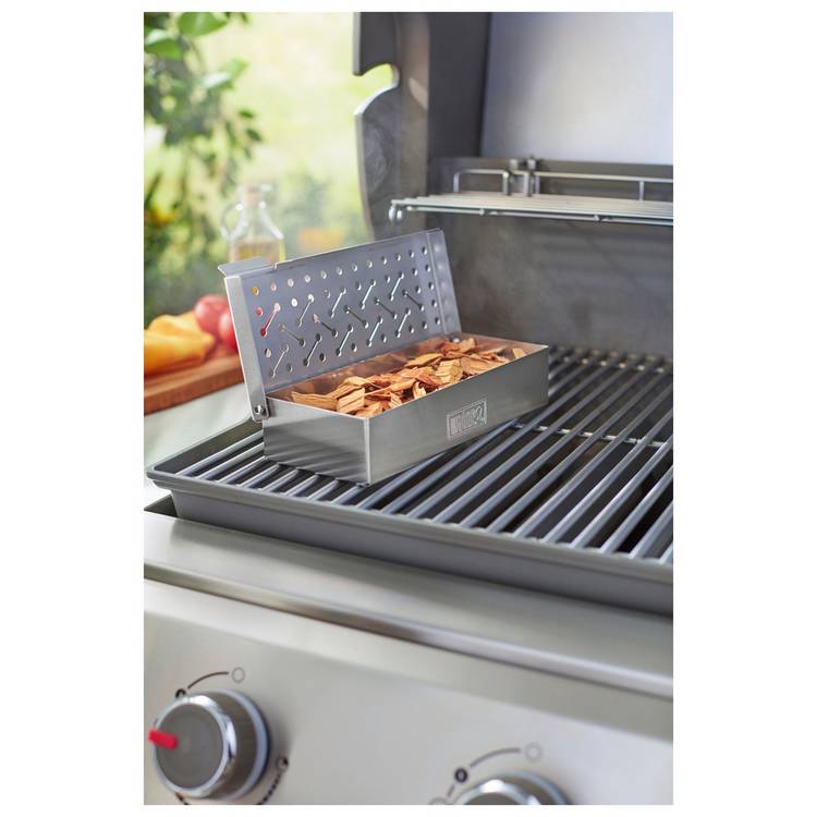Weber beech wood chips 0.7kg for barbecue, imported from the UK