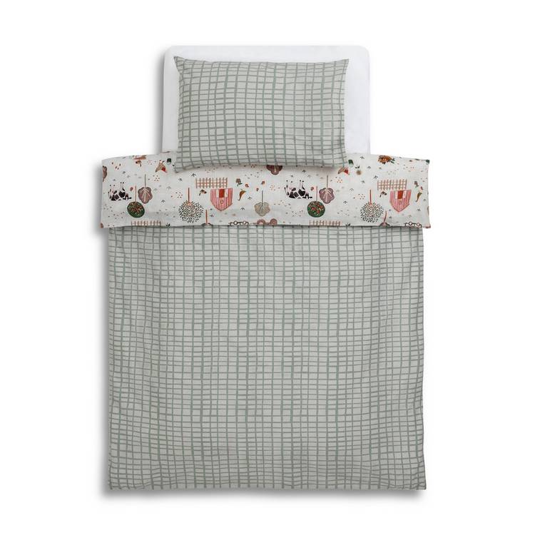 Habitat cotton toddler bedding set with farm scene (British brand)