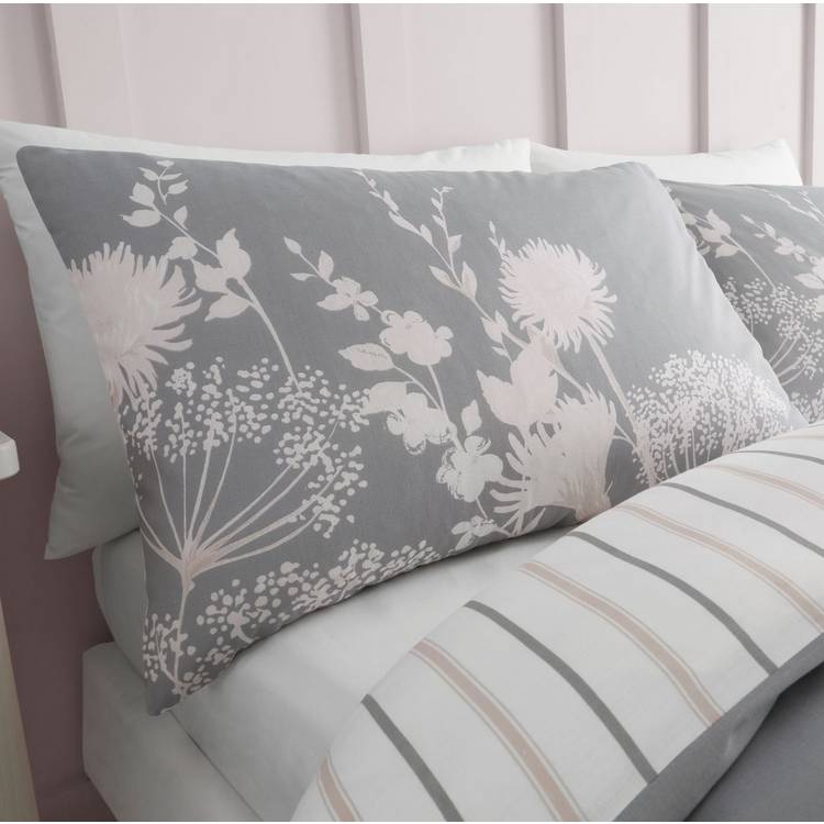 Catherine Lansfield Meadowsweet Grey double bedding set, UK version