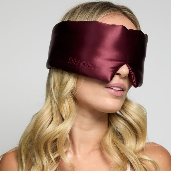 Silk Addict weighted sleep mask Berry, imported from the UK