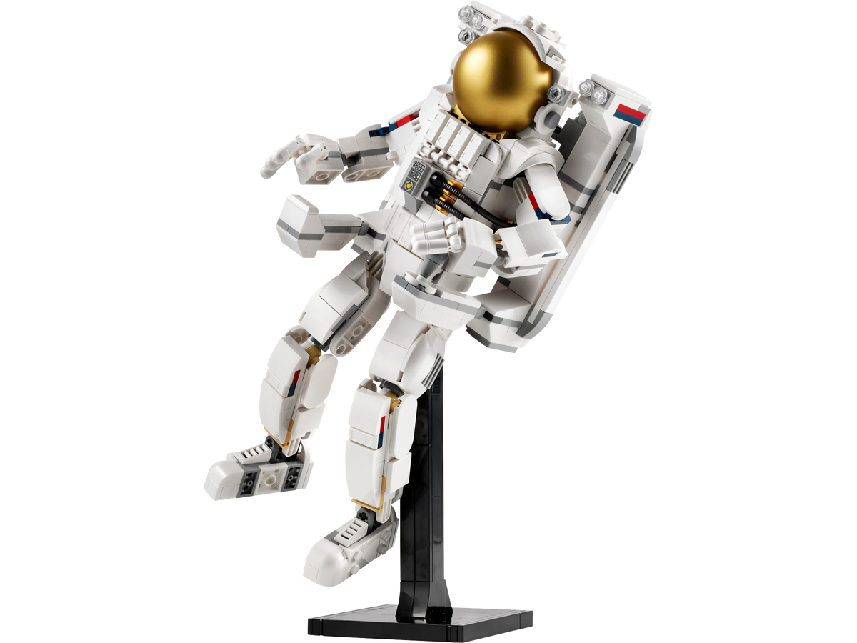LEGO Space Astronaut Building Set 647 Pieces (British brand)