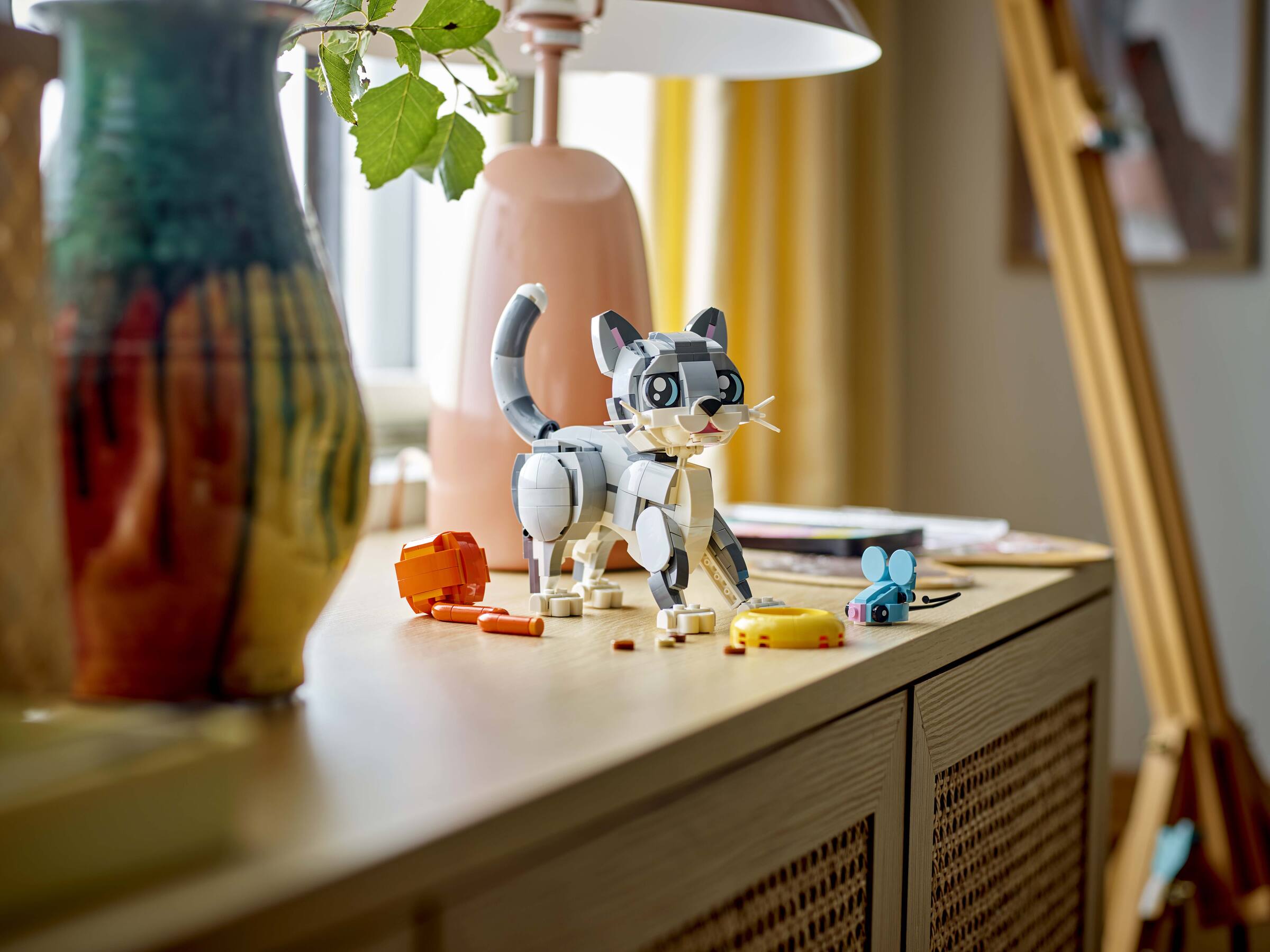 LEGO Playful Cat Building Set 407 Pieces (British brand)