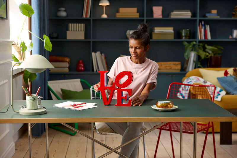 LEGO Art LOVE sculpture (British brand)